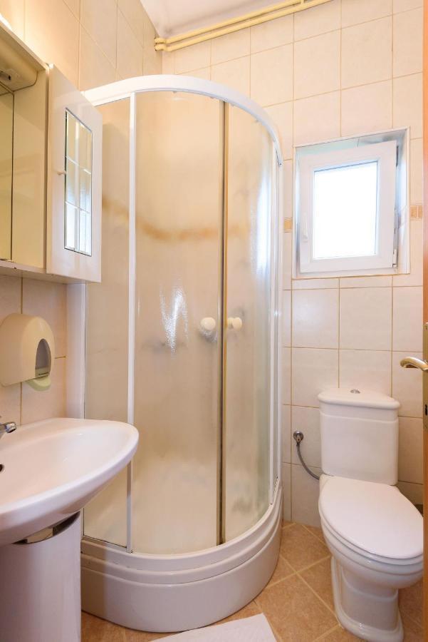 Djudja I Mate Bed & Breakfast Vid Dış mekan fotoğraf