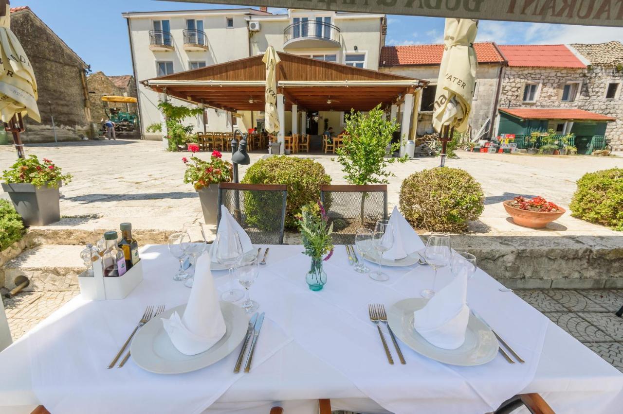 Djudja I Mate Bed & Breakfast Vid Dış mekan fotoğraf