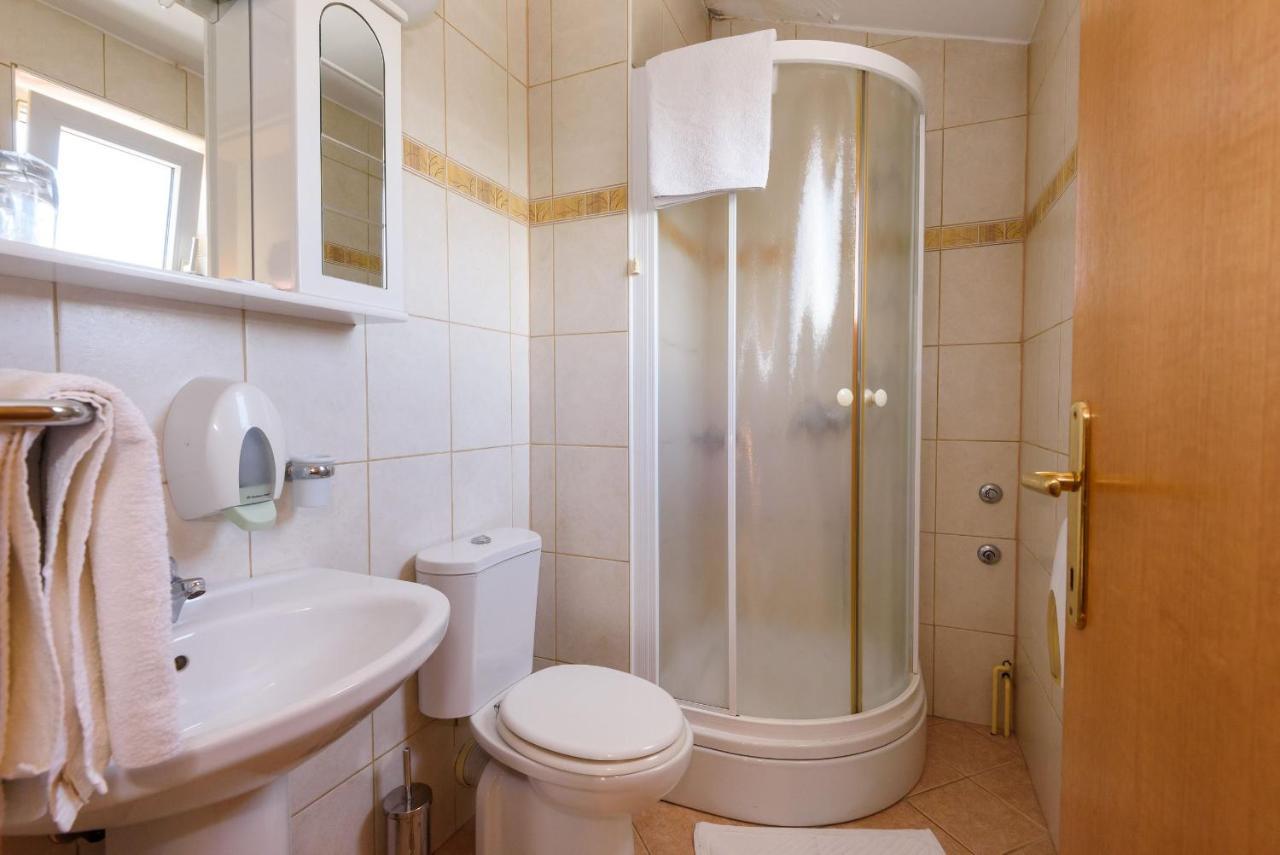 Djudja I Mate Bed & Breakfast Vid Dış mekan fotoğraf